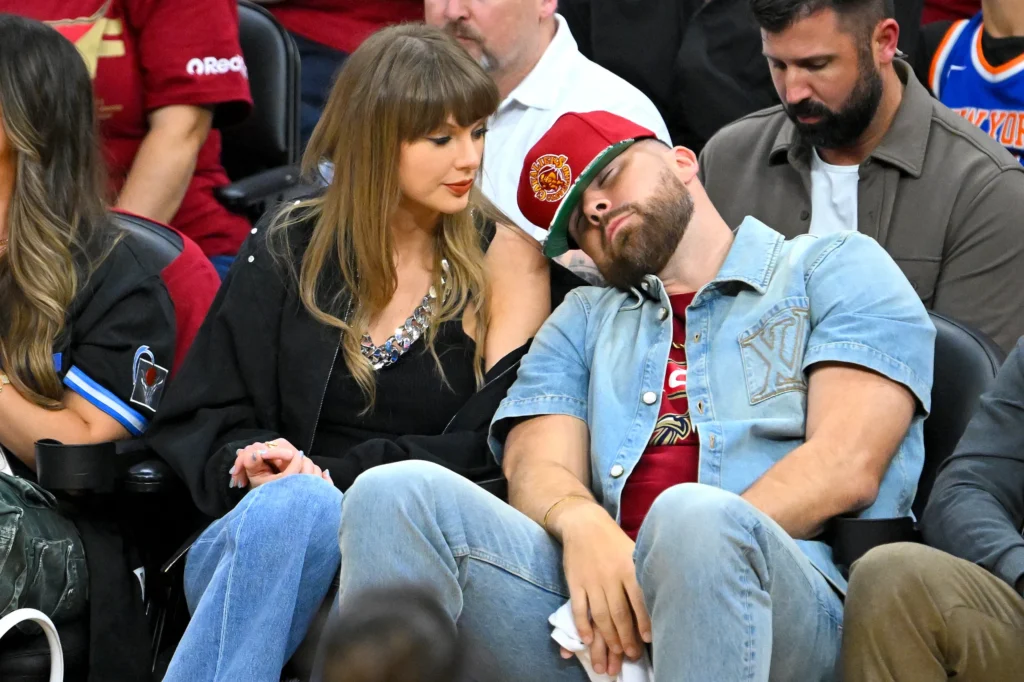 Taylor Swift with Travis Kelce